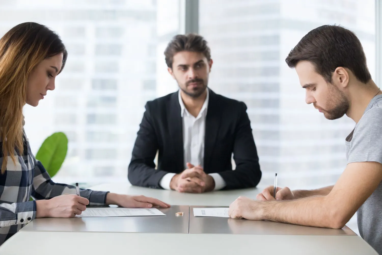 How EH Mediation Guides Couples Toward Fair and Balanced Outcomes Malvern